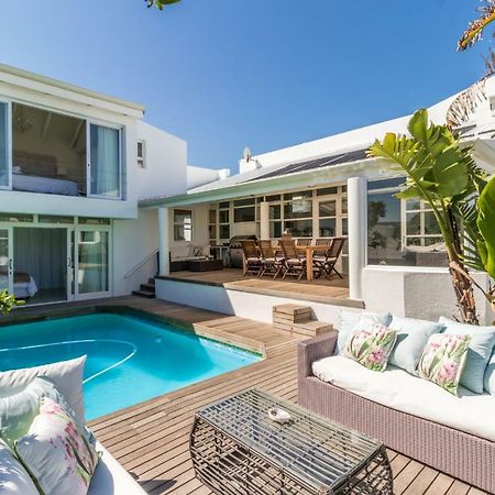 White Waves Beach House Bloubergstrand Exterior photo