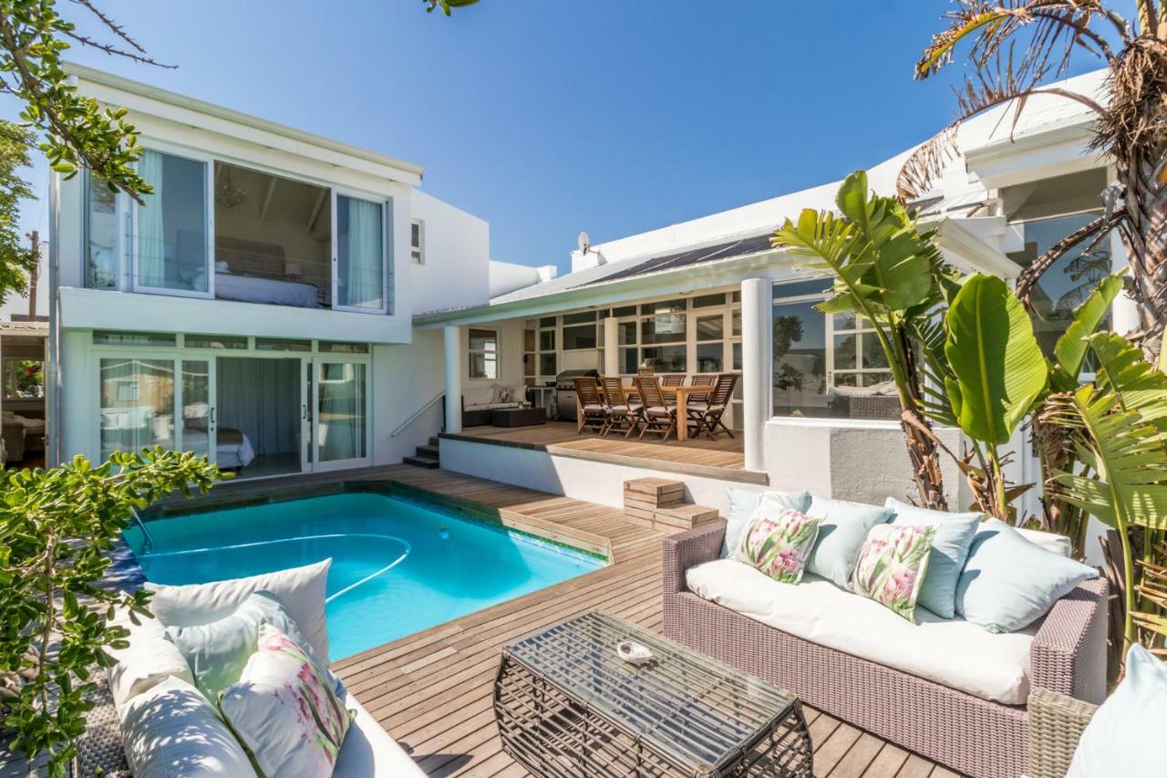 White Waves Beach House Bloubergstrand Exterior photo