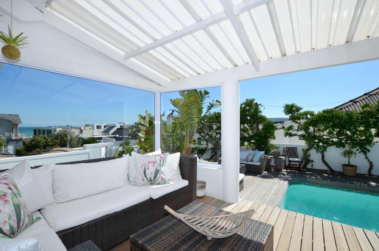 White Waves Beach House Bloubergstrand Exterior photo
